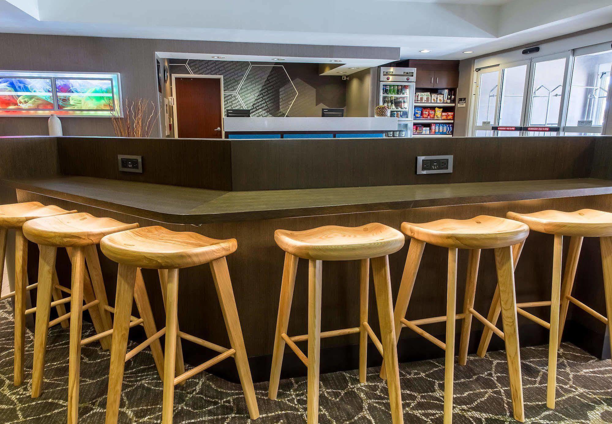 Springhill Suites By Marriott Houston Brookhollow Bagian luar foto